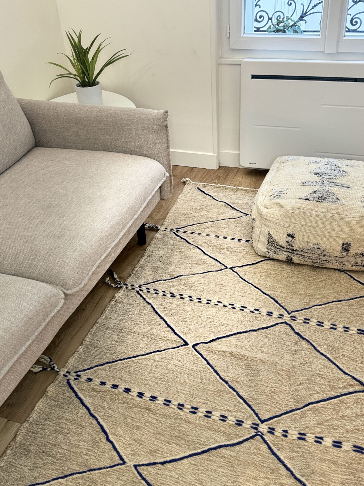 Tassamt - Tapis berbère beige foncé 242x150 – Image 3